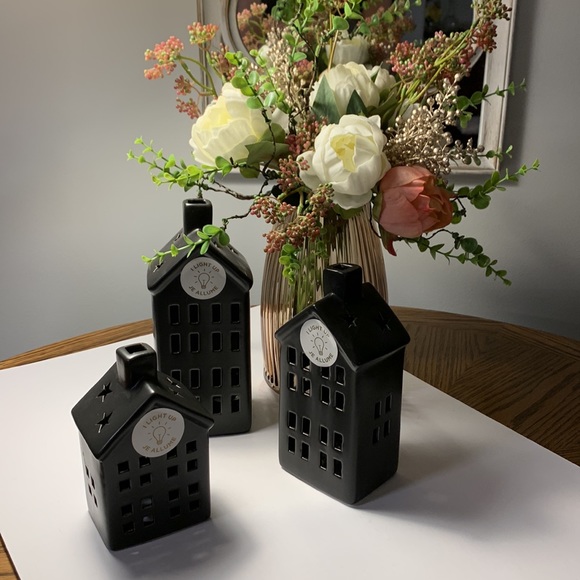 NIB Ceramic Set of 3 LED Light Houses Black Matte color - Picture 2 of 13